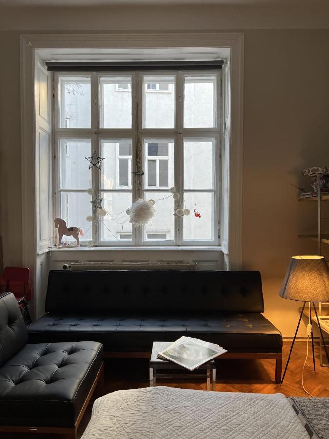 Apartment The For Artists *