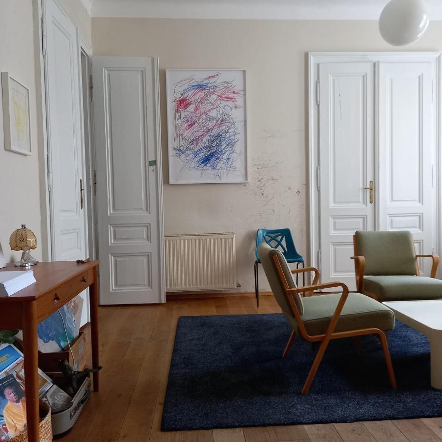 Apartment The For Artists *